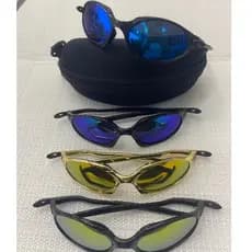 Óculos de Sol Infantil Esportivo Lente Espelhada UV400 + Armação Leve + Estojo