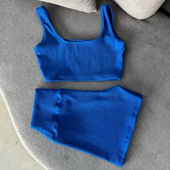 conjunto canelado de short e top VERÃO para treino e academia bermuda de crossfit e praia premium