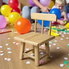 Banquinho cadeirinha com encosto 20cm de alt madeira maciça Envio  Imediáto