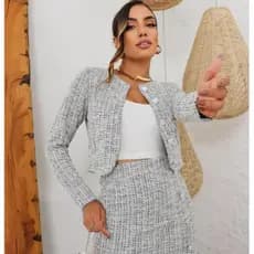 Conjunto elegante de outono-inverno  Blusa e Shorts   manga longa em estilo high street