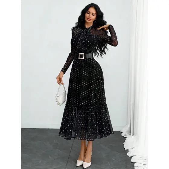 Vestido feminino vintage romântico de poá  ideal para o trajeto de ida ao trabalho e para as férias