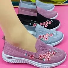 2026 Verão Nova Moda Sapatos Femininos Conforto Floral Macio Cor Sólida Tênis Femininos