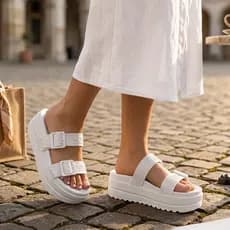 Sandália Plataforma Feminina Chinelo Fivela Melzinha Confortável