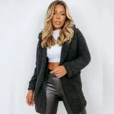 Casaco Sobretudo Teddy Com Capuz e Bolso Inverno Jaqueta Feminina Quentinha Manga Longa