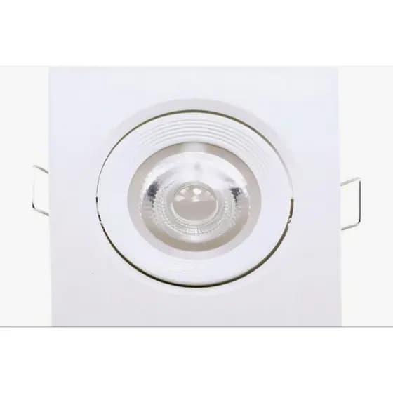 Spot LED Quadrado, ideal para iluminação interna. Design moderno e elegante, proporciona uma iluminação suave