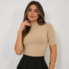 Cropped Gola Alta em Tecido Suplex confortável