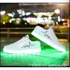 Luzes brilhantes Sapatos Casuais Luminosa Sneakers Usb Adulto Led Krasovki Para Meninas Homens Iluminado Senhora 49CT