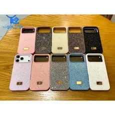 Capa Case Aveludada com Strass Para iPhone 15 16 17 PRO & PRO MAX & AIR (LAD)