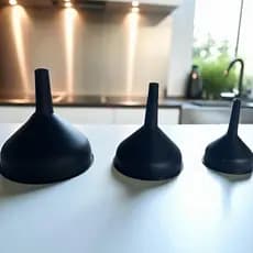 Funil de plástico multiuso kit 3 peças tamanho P M G, utensilio para casa,cozinha,oficinas.