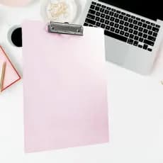 PRANCHETA A4 ROSA STALO COM CLIP METAL IDEAL PARA DOCUMENTOS ARQUIVOS ESCRITORIOS 1 UNID