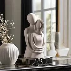 Estátua Escultura Casal Feliz Minimalista – Peça Decorativa para Ambientes Aconchegantes - 21 cm