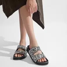 Sandália Birken Papete Feminina Com Fivela Ajustável e Strass de Luxo Conforto e Estilo
