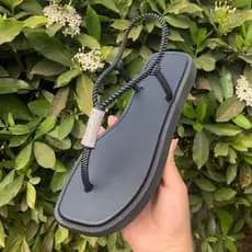 Sandália Rasteirinha Feminina Plana Confortável Tiras Brilhos Delicada Chinelo Feminino