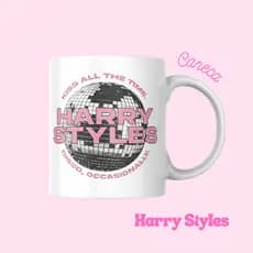 Caneca - Harry Styles - Kiss All the Time. Disco Occasionally. - Cerâmica ou Polímero - 320ml
