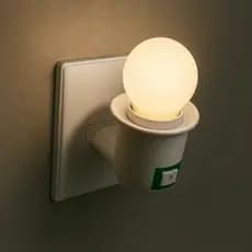 ABAJUR DE TOMADA - Lâmpada leitosa - Luz noturna soquete E27 - Ideal para quarto INFANTIL!