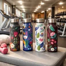 Garrafa Inox 800ml Floral Estilo – Portátil e Perfeita para Quente ou Gelado