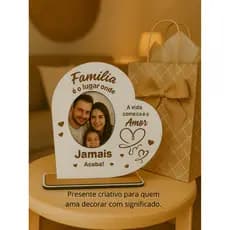 Porta-Retrato Coração em MDF Branco e Cru 13x13cm – Frase Família e Amor Gravada a Laser