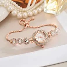 Relógio de pulso feminino estilo casual, ajustável livremente, com design moderno e colorido, adornado com diamantes, e