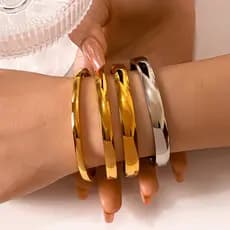 Bestseller internacional: Pulseira de aço inoxidável polido 18K eletroplaqueada em forno a vácuo de alta qualidade para
