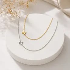 Colar Corrente com a Letra Inicial - Modelo com a Letra na Lateral Banhado em Ouro 18K ou Prata 925