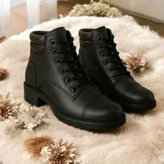 Bota Coturno Casual Feminina Cano Curto Baixo Médio Confortável Macia - Preta Femmy
