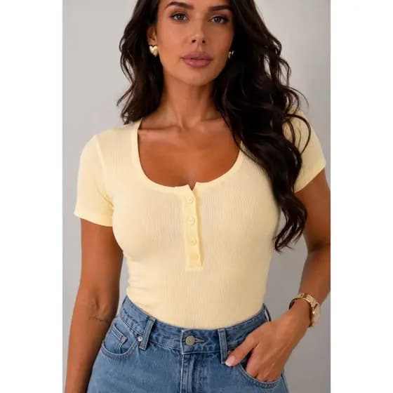 Blusa Básica Feminina Canelada Toque Macio Com Botões Frontais Manga Curta Suéter Casual Dia a Dia