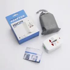 Adaptador Tomada Universal Todos em Um Internacional Viajem + 150 Países