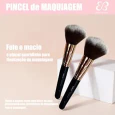 Pincel  para Pó e Blush, Cerdas Macias, Ideal para Maquiagem Diária com Acabamento Suave