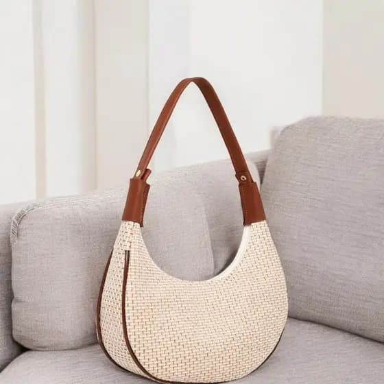 Bolsa Feminina Meia Lua em Palha Forrada de Cetim De Ombro Lançamento BJ 01