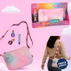 Bolsa Infantil Pelúcia Colorida Make Brinq com 2 Esmaltes e Gloss Labial Vegano Algodão Doce