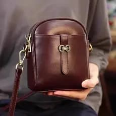 Bolsa Transversal Feminina Pequena em Couro Sintético, Mini Bolsa de Ombro com Zíper e Alça Ajustável  T302 TM