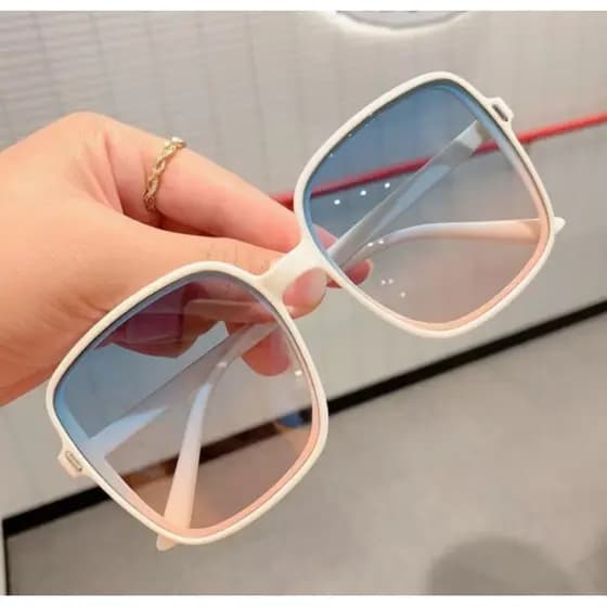 Óculos Feminino Grande Quadrado – Estilo Europeu, Elegante e Sofisticado.Ref 4015/4072/4131/4066