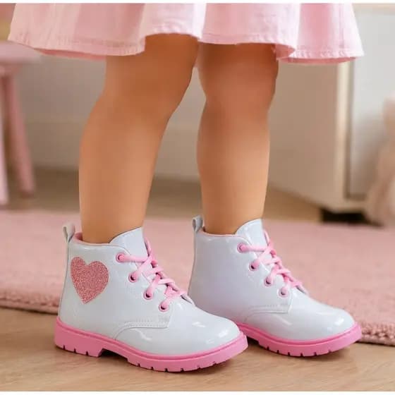 Bota Baby Coração Cano Baixo Princesinha Elegante Feliz Promoção