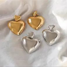 Brincos Femininos Coração Grande em Metal Dourado ou Prateado – Moda Elegante, Acessório Tendência