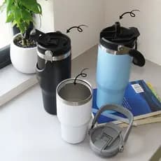 Caneca Térmica Inox com Alça e Canudo – Vácuo, 900ml/600ml, Bebidas Quentes e Frias