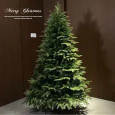 Pinheiro de Natal Luxuoso​​ ​​1,80 m (800 galhos) / 2,10 m (1490 galhos)​​ ​​ realista