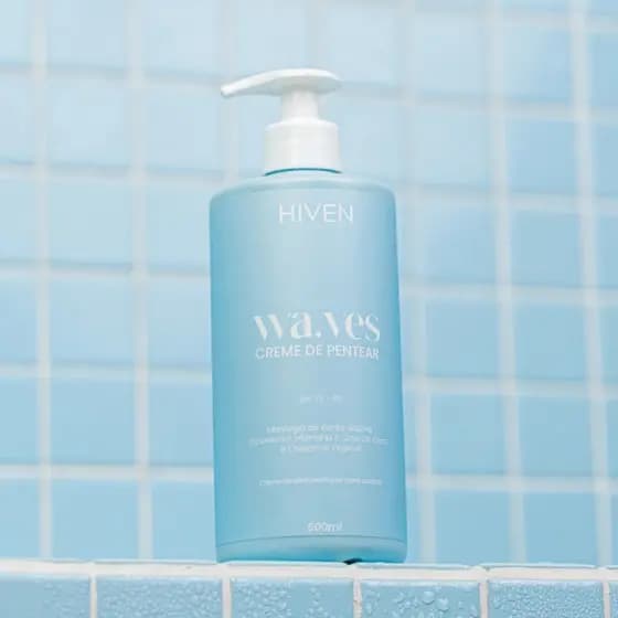 Creme De Pentear 500ml Cachos Definidos e Brilhosos Finalizador Proteção Termica Waves Cabelo Crespo