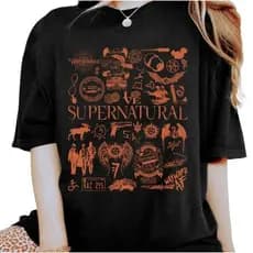 Camiseta Supernatural Doodle Adulto/Infantil Lançamento Unissex Em Algodao