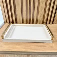 BANDEJA ALÇA DOURADA COM REVESTIMENTO EM PU