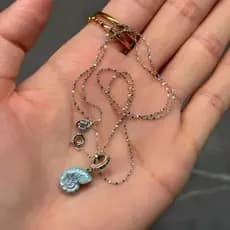 Colar com pingente de concha azul para mulheres, design exclusivo com um toque de luxo leve ao estilo ins, corrente para