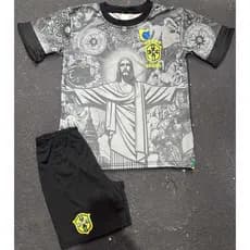 Conjunto Infantil do Brasil com desenho de Cristo e Escudo Bordado – Do 04 ao 14