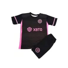 Conjunto Esportivo Camisa e Bermuda Estampado