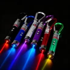 Kit Chaveiro Laser Lanterna LED Portátil Multifuncional