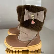Coturno botinha infantil menina com pelinhos quentinho para o inverno e frio