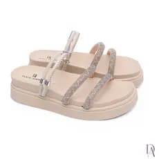 Papete Birken Feminina Off White Com Strass Texturizado Solado Alto Duas Formas de Usar Confortável