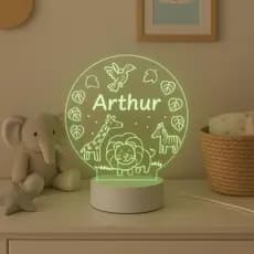 Luminária Infantil Safari Baby com Nome Personalizado, com led de 7 cores