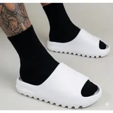 Chinelo Feminino Slide Nuvem MasculinoTratorado Leve e Macio Pronta Entrega