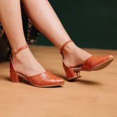 Scarpin Feminino Mule Croco Social Salto Bloco Tamanco Bico Fino Confortável