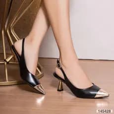 Scarpin Mariotta Feminino Elegante Bico Fino Detalhe Metalizado