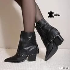 Bota Feminina Capa Couro Legítimo Cano Curto Bico Fino Elegante